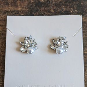 Olive + Piper Bordeaux Studs Silver
